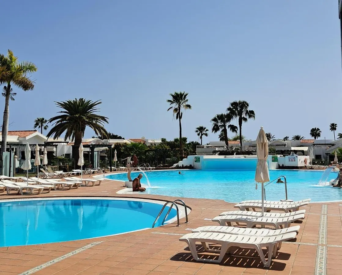 Beautiful Bungalow In Maspalomas Lago contacts